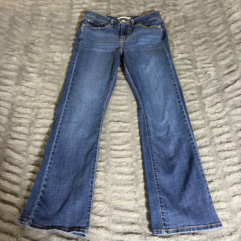 Levis Classic Bootcut Jeans Womens 6S W28 L30 Medium Wash Blue Denim 39252-0024